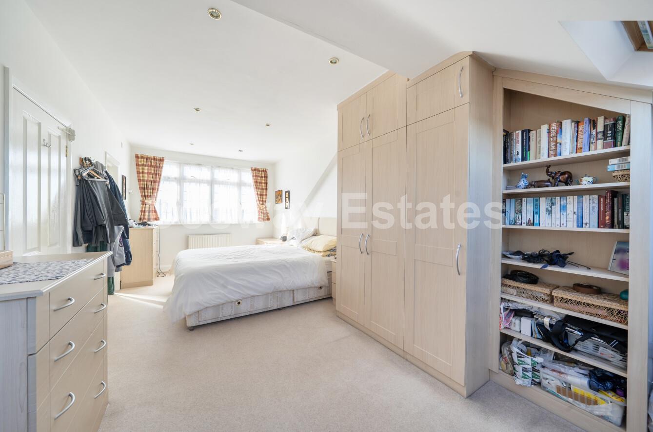 Sunnydale Gardens, Mill Hill, NW7, London